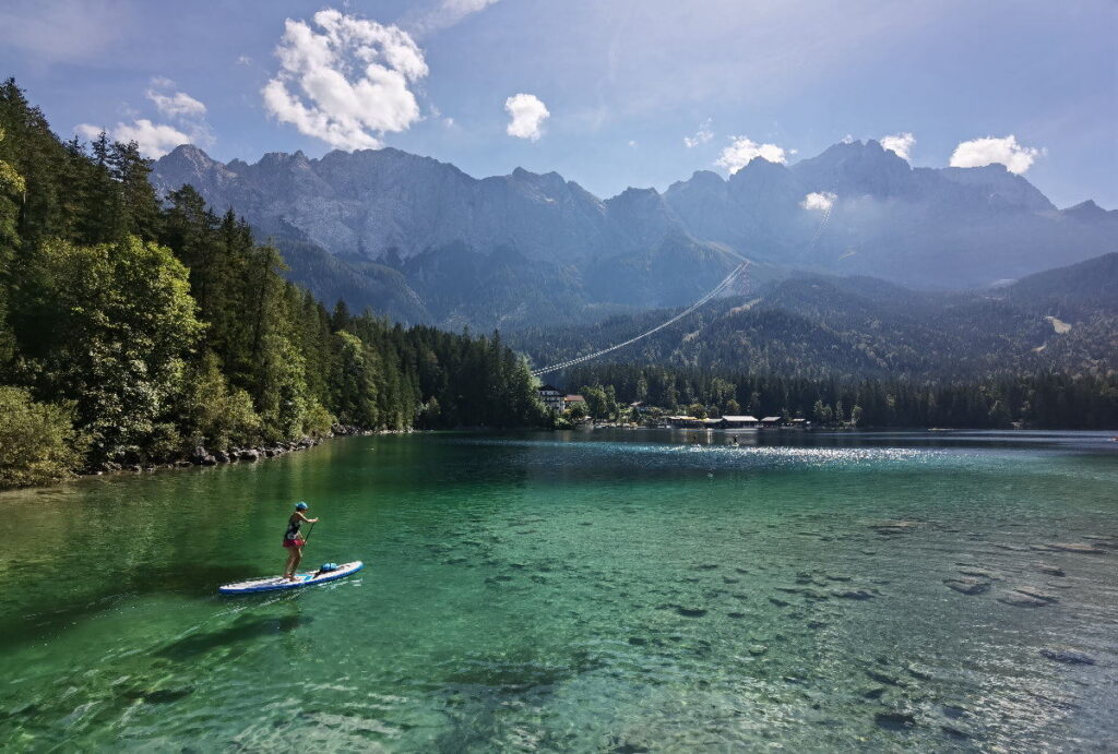 Urlaub in Deutschland am Eibsee - mit Blick auf die Zugspitze