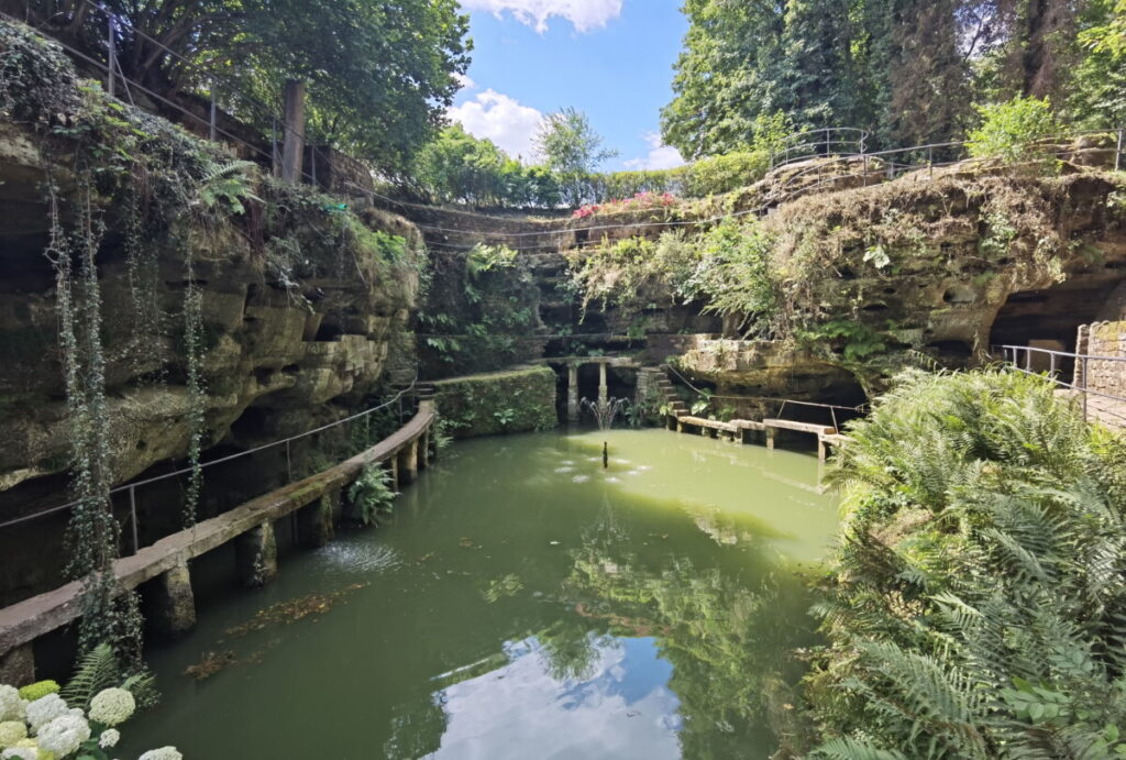 Lohnendes Erlebnis - der Felsenweiher Ernzen