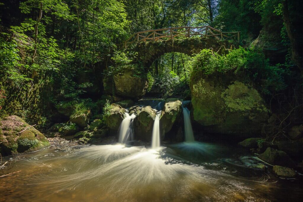 Eines der Highlights auf dem Mullerthal Trail: Der Schiessentümpel auf Route 2 und 3